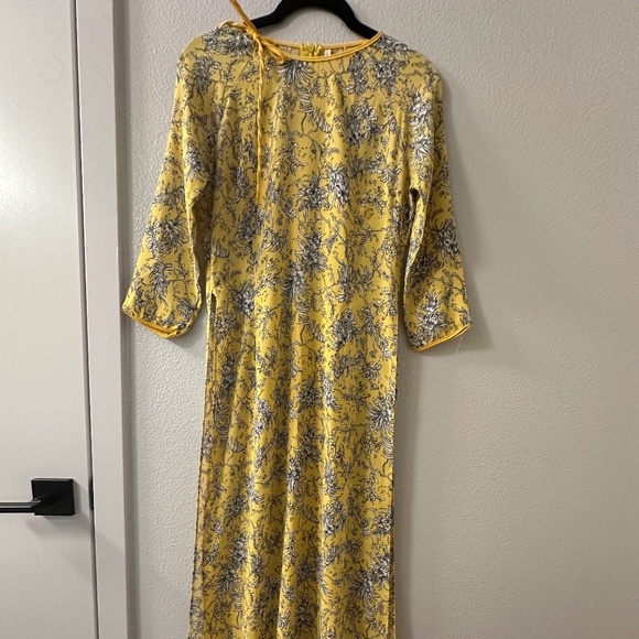 Yellow Rayon Botanical Print Straight Kurta - Picture 5 of 5